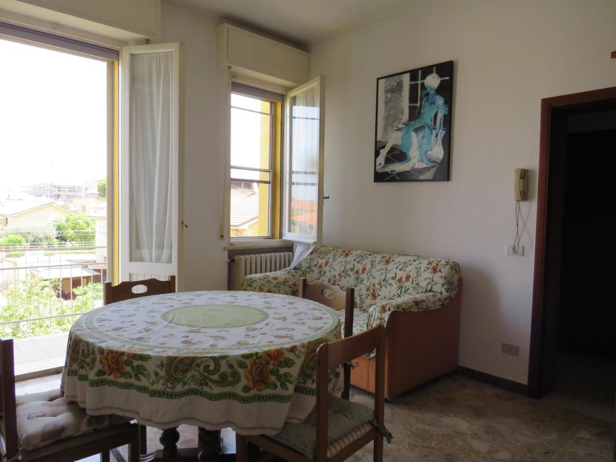 La Baia Di Lori Apartment Pesaro Exterior photo